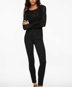 Newmoun.shop060c328de8 1