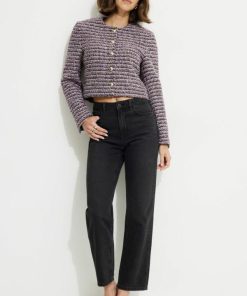 Newmoun.shop7a85a44a27 2