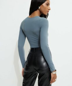 Newmoun.shopb0a7b0dfc4 4