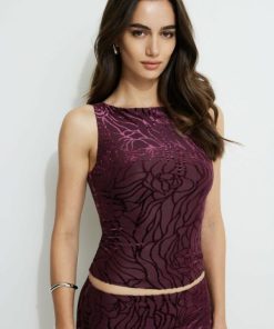 Newmoun.shopc2601b7242 1