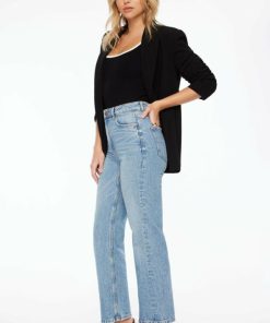 Newmoun.shopc744b3ea3a 2